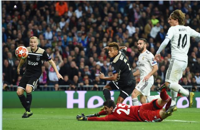 更是在上赛 更是在上赛