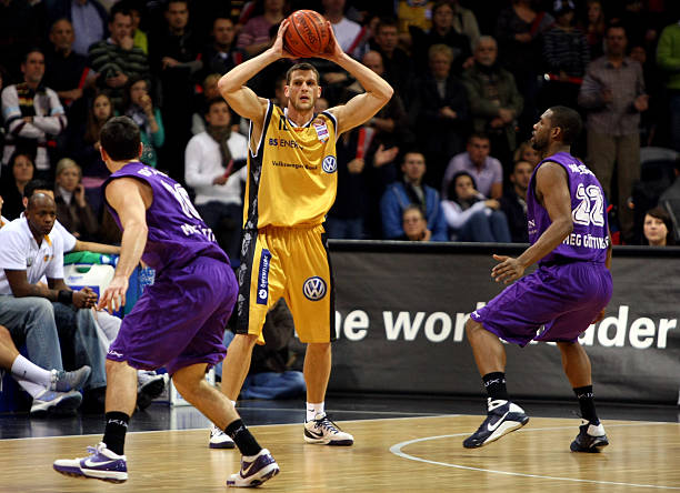 众多来自欧 众多来自欧