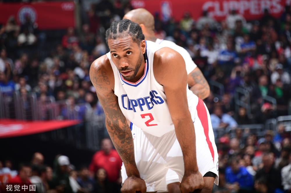 随着时间的 随着时间的